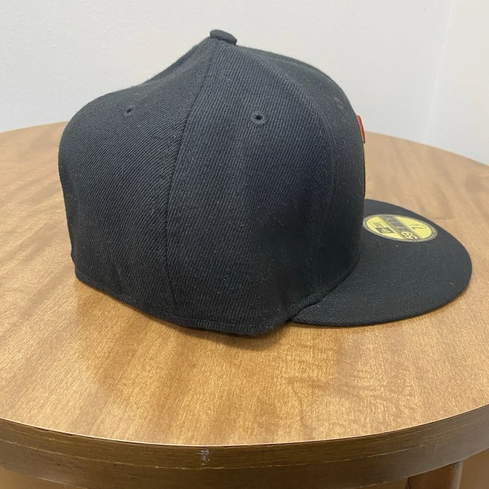 New‎ Era Boston Celtics Retro Logo NBA Black/Burgundy UV 59Fifty Fitted 7 1/8